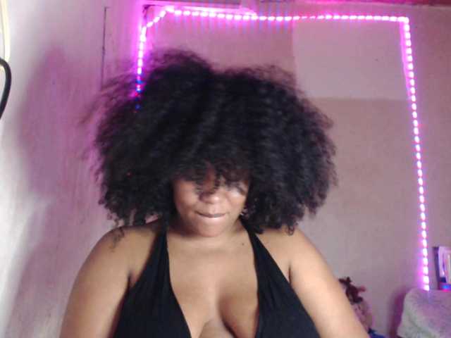 Cherryu's BongaCams show and profile