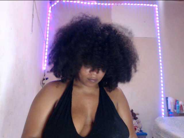 Cherryu's BongaCams show and profile