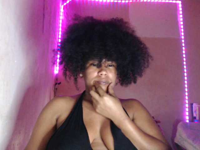 Cherryu's BongaCams show and profile