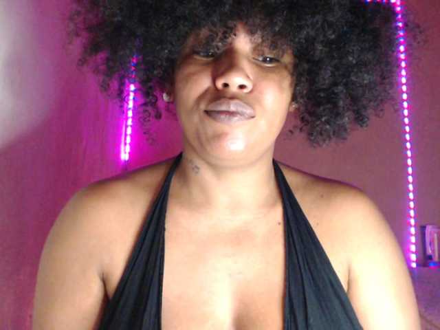 Cherryu's BongaCams show and profile