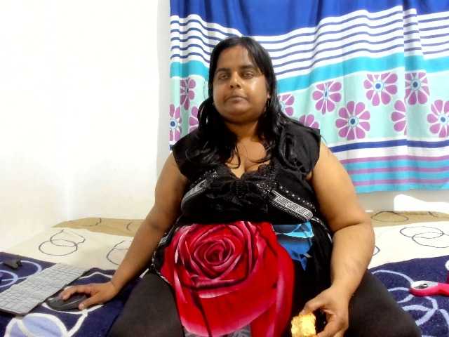 SusanaEshwar live cam preview