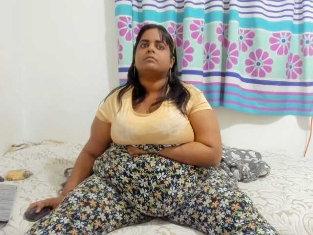 SusanaEshwar live cam on BongaCams