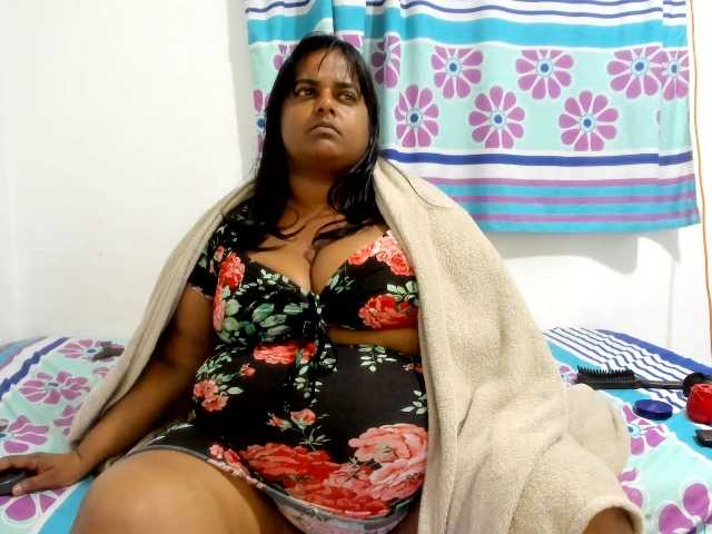 SusanaEshwar live cam on BongaCams