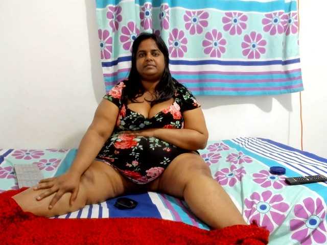 SusanaEshwar live cam on BongaCams