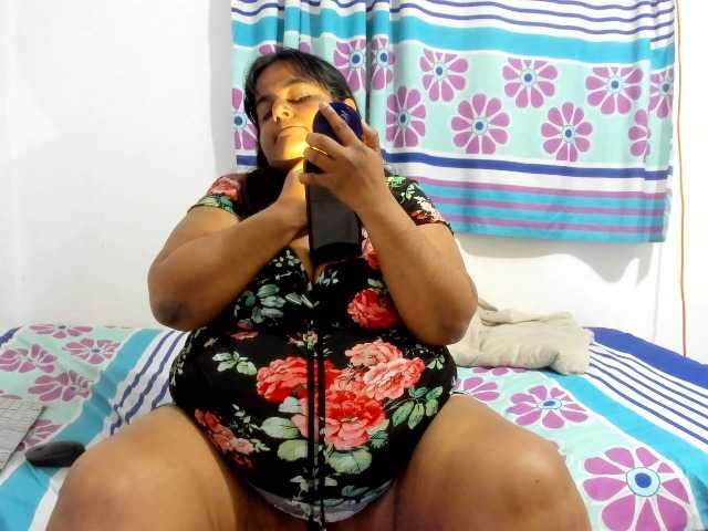 SusanaEshwar live cam on BongaCams