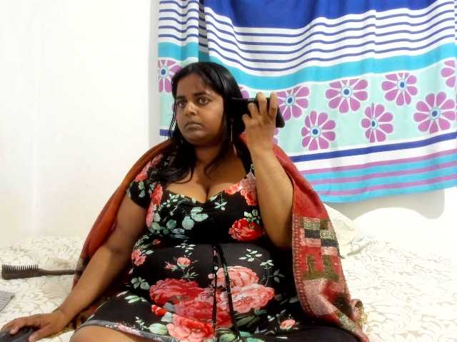 SusanaEshwar live cam on BongaCams