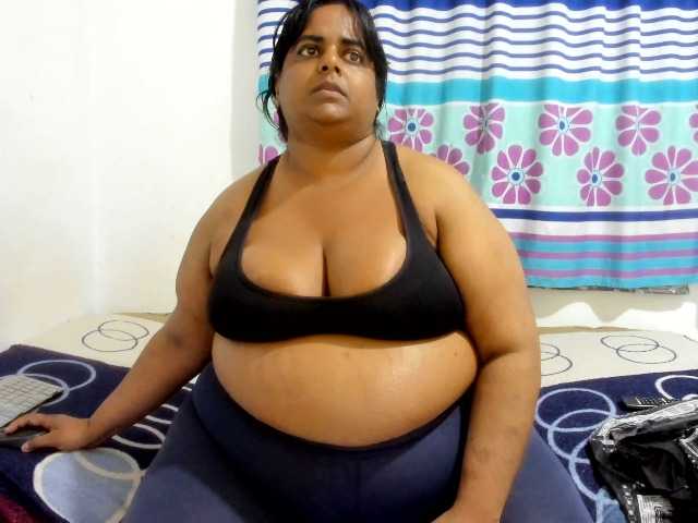 SusanaEshwar live cam on BongaCams