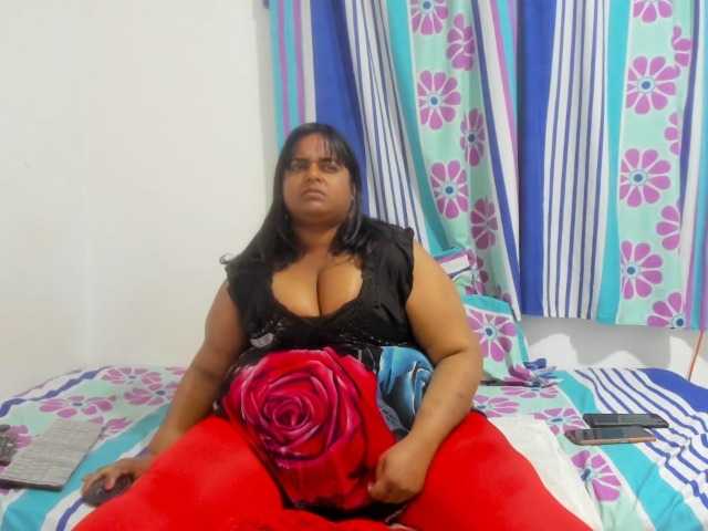 SusanaEshwar live cam on BongaCams