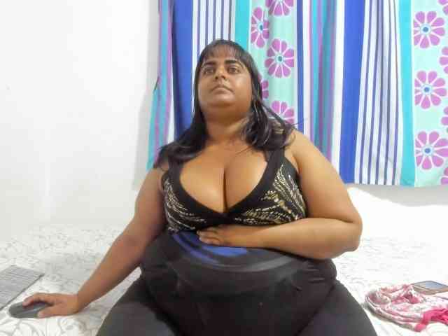 SusanaEshwar webcam
