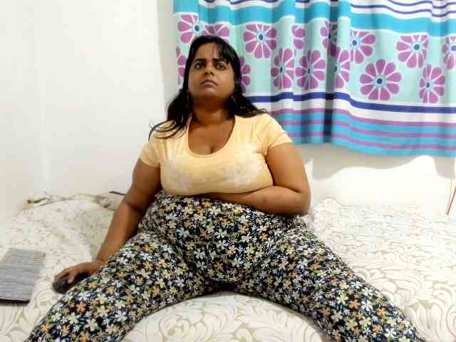 SusanaEshwar webcam