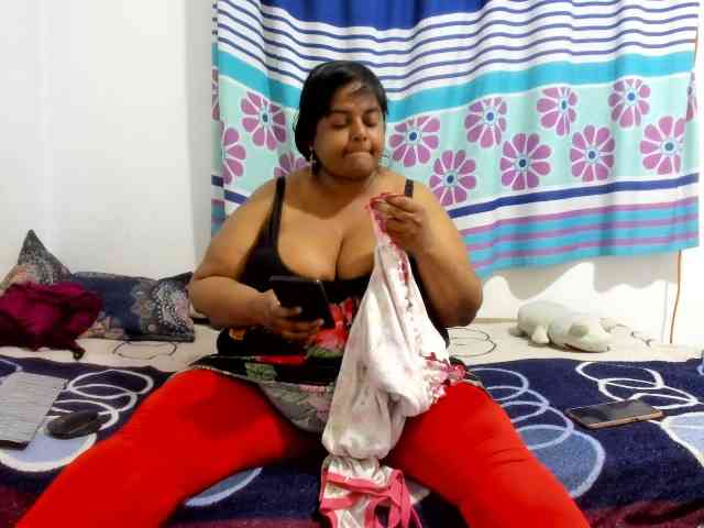 SusanaEshwar webcam