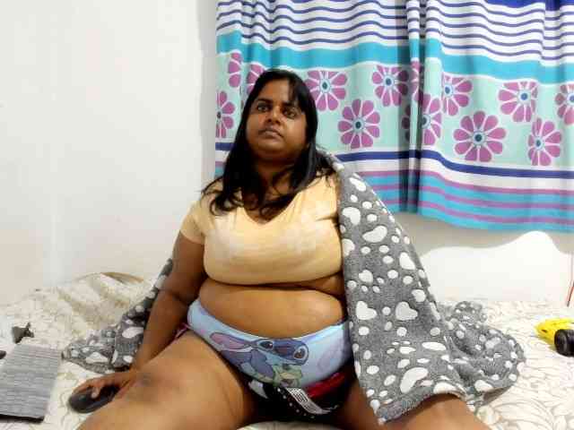 SusanaEshwar webcam