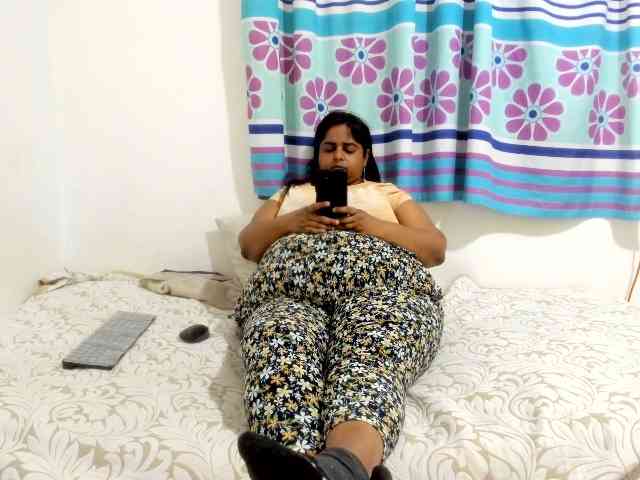 SusanaEshwar webcam