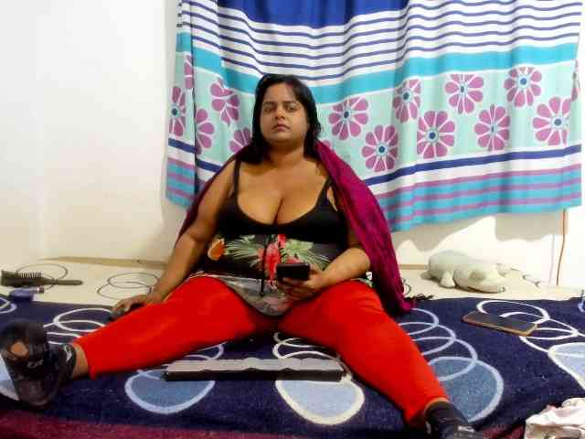 SusanaEshwar webcam