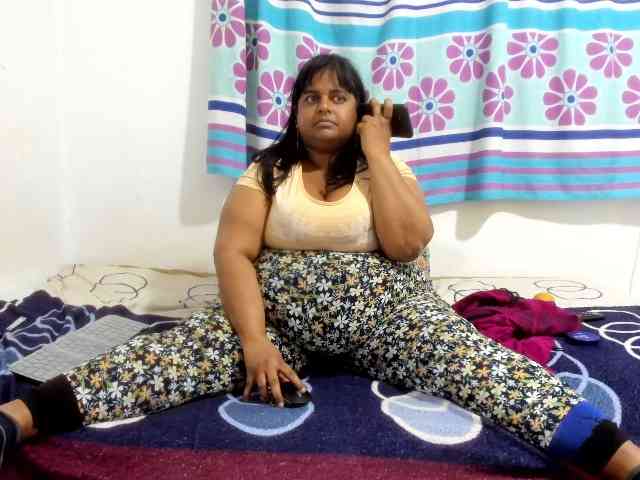 SusanaEshwar webcam