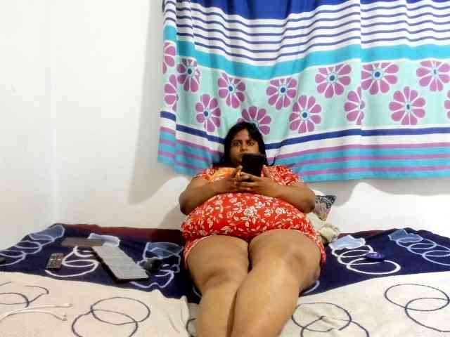 SusanaEshwar webcam