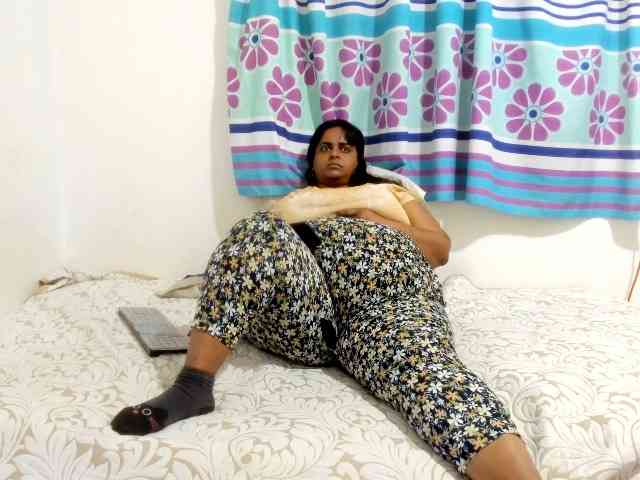 SusanaEshwar webcam