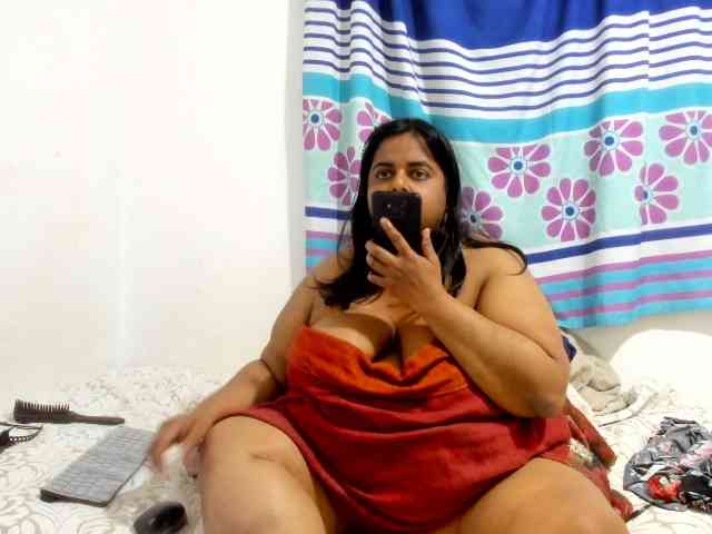 SusanaEshwar webcam