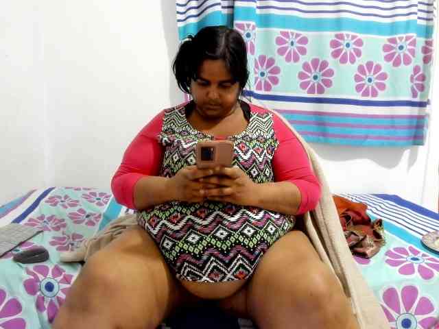 SusanaEshwar webcam
