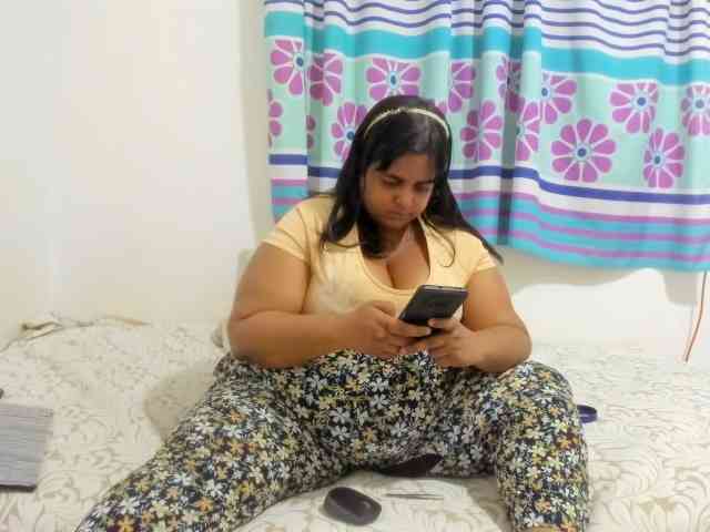 SusanaEshwar webcam
