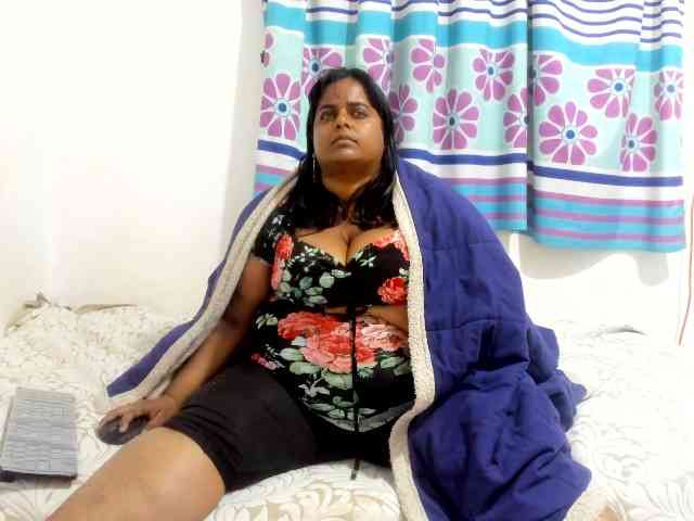 SusanaEshwar webcam