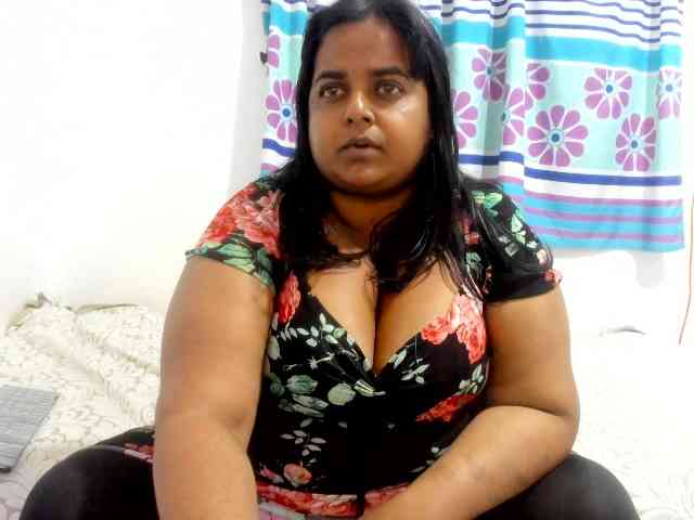 SusanaEshwar webcam