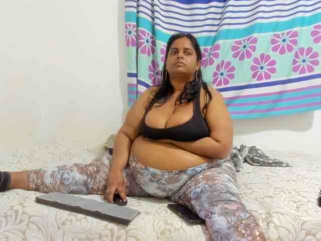 SusanaEshwar webcam