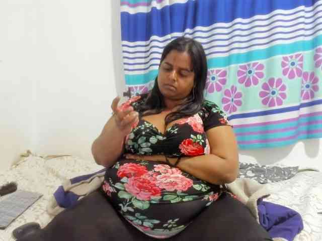 SusanaEshwar webcam