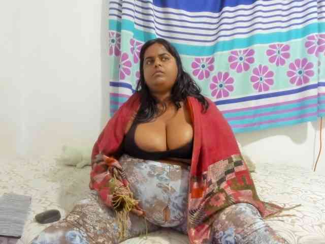 SusanaEshwar webcam