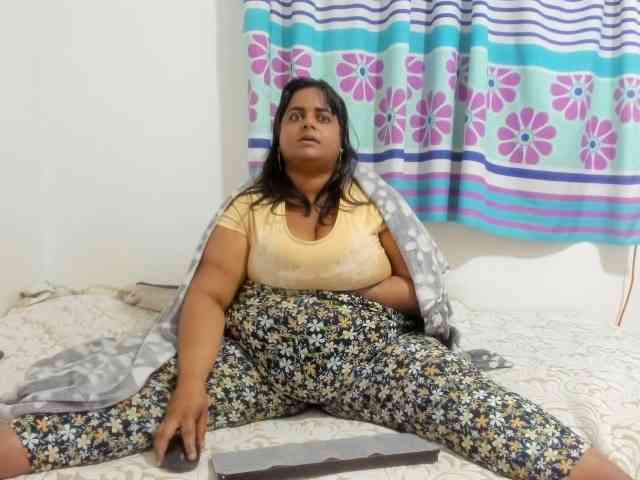SusanaEshwar webcam