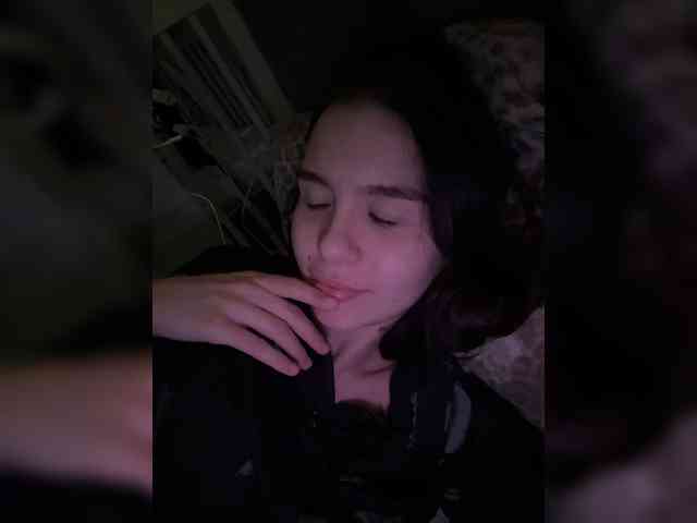 --INDICA-- Live Webcam on BongaCams