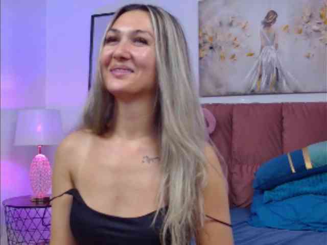 NicoleLegh webcam