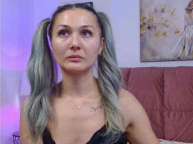 NicoleLegh webcam