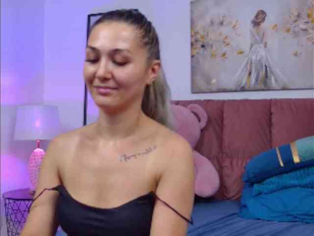 NicoleLegh webcam