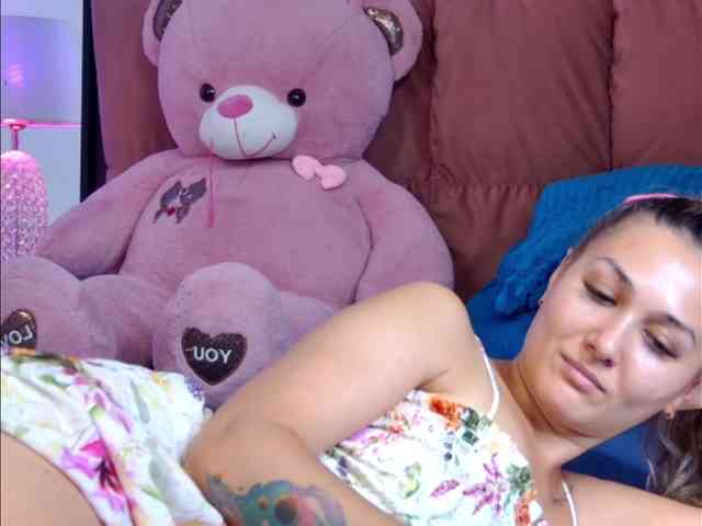 NicoleLegh webcam