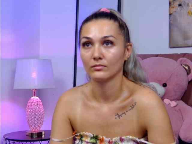 NicoleLegh NicoleLegh