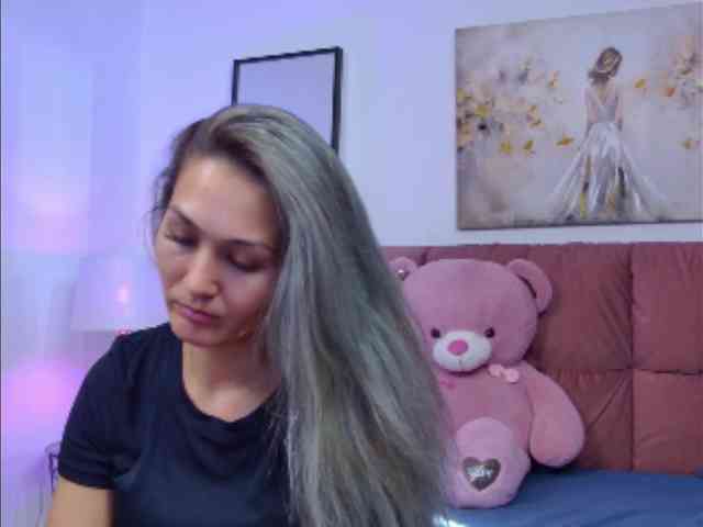 NicoleLegh webcam