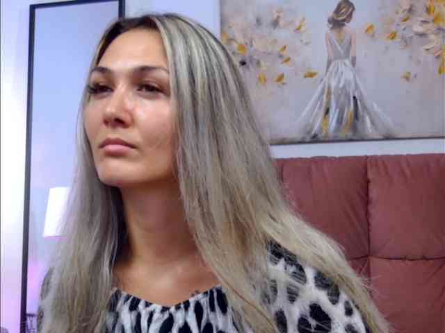 NicoleLegh webcam
