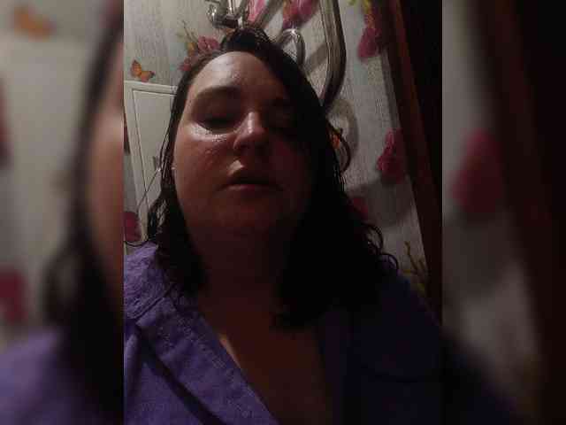 AlexyWhitee webcam
