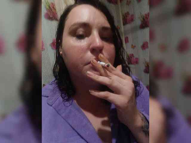 AlexyWhitee webcam