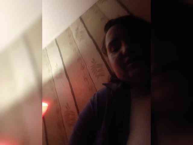 AlexyWhitee webcam