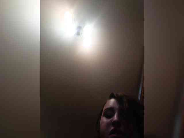 AlexyWhitee webcam