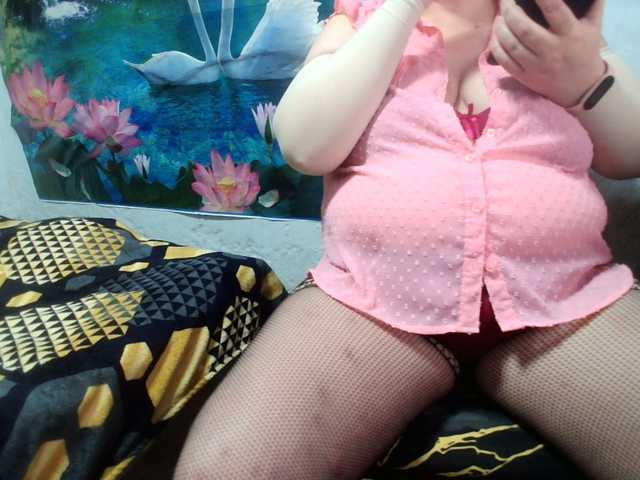 AnnaGoldXx's BongaCams show and profile