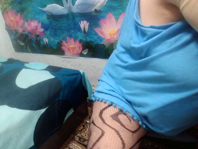 AnnaGoldXx live cam on BongaCams