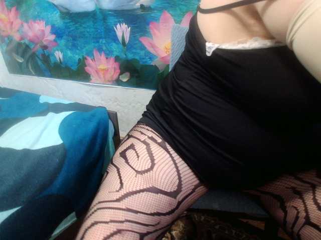 AnnaGoldXx live cam on BongaCams
