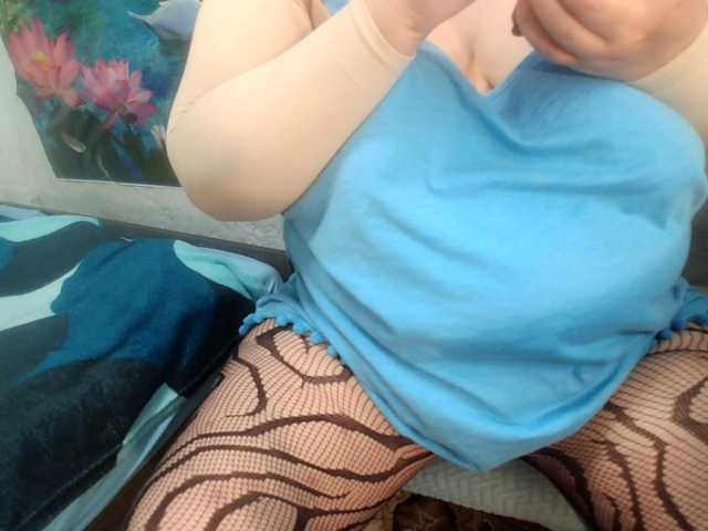 AnnaGoldXx live cam on BongaCams