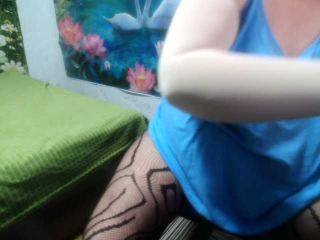 AnnaGoldXx live cam on BongaCams