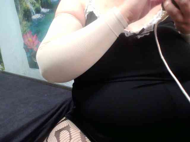 AnnaGoldXx webcam