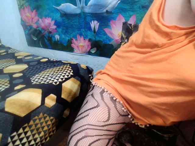 AnnaGoldXx webcam