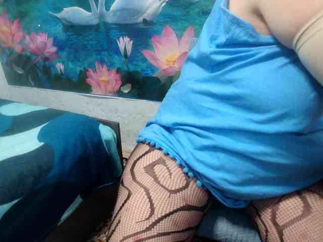 AnnaGoldXx webcam